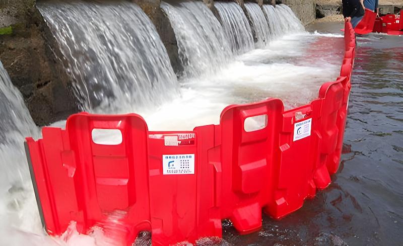 Curved Flood Barrier